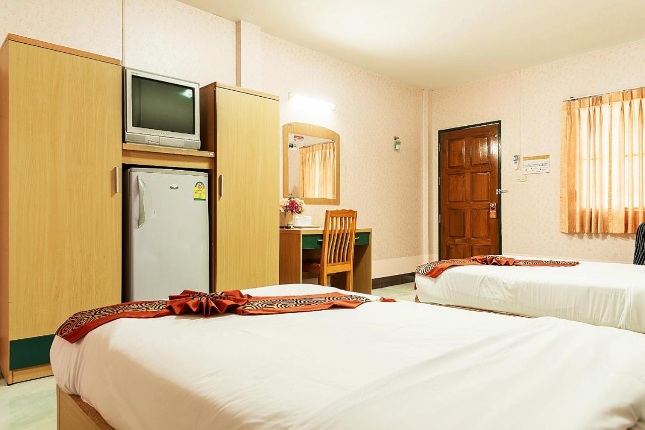 Pn Gold Resort Bangsaen Zewnętrze zdjęcie
